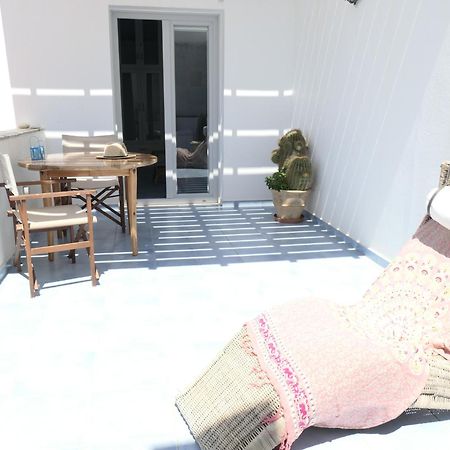 Inaxos studios, viewing Apollo temple. Naxos City Exterior foto